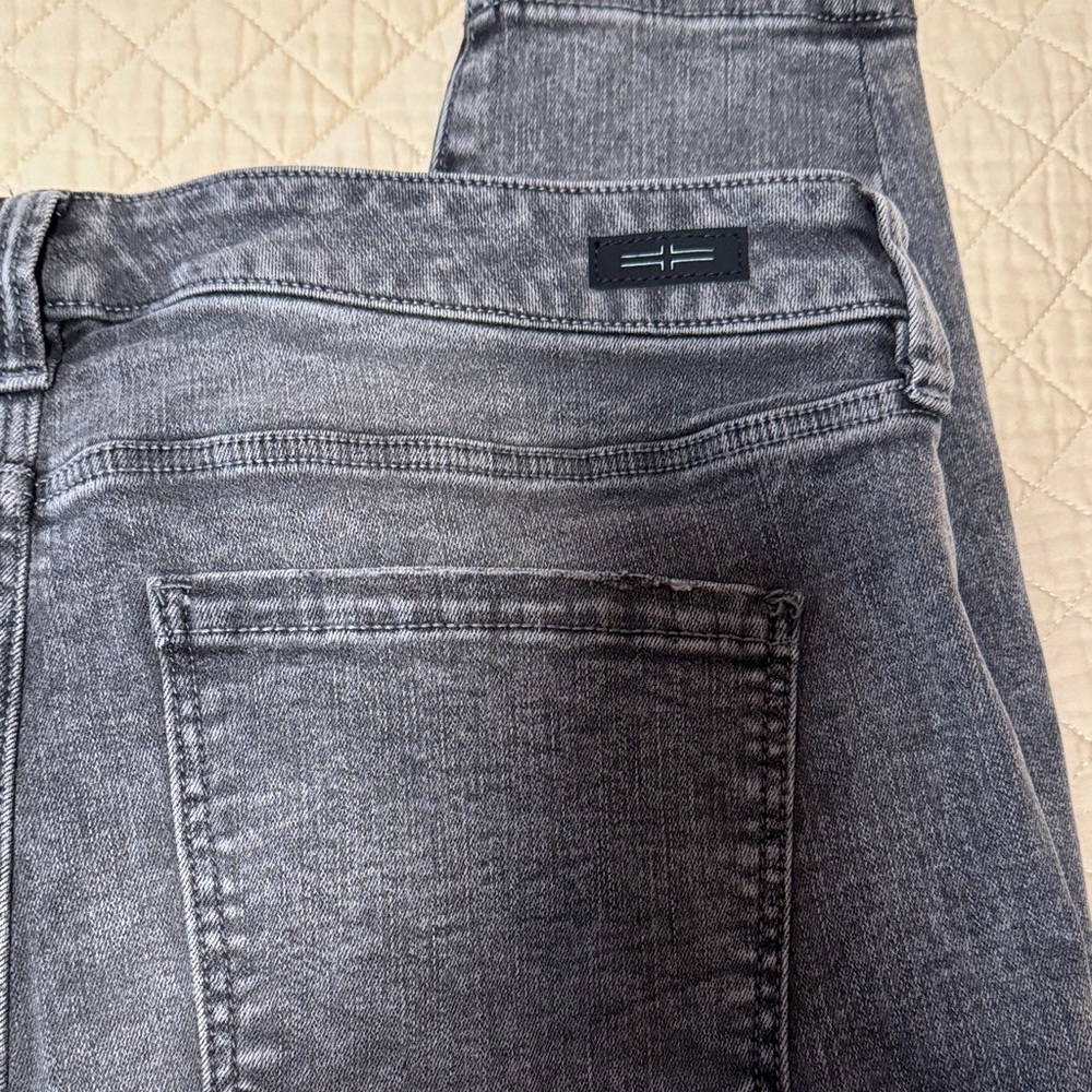 Liverpool Women's Skinny Jeans - Gray - Picture 8 of 9